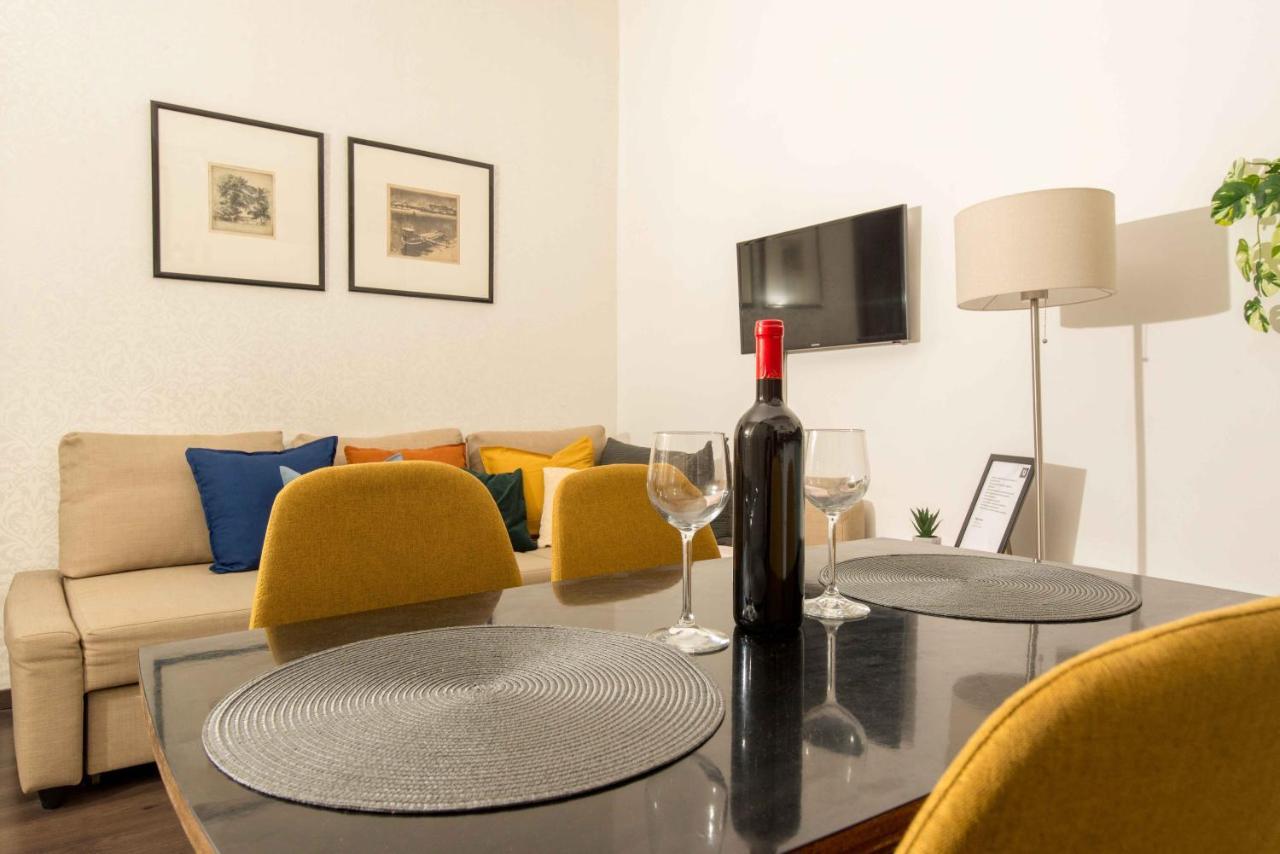 Paulay Design Apartment Будапеща Екстериор снимка