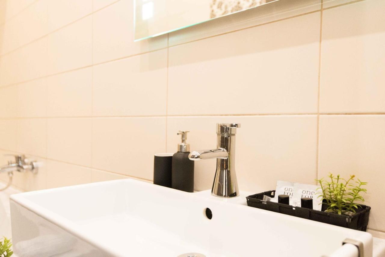 Paulay Design Apartment Будапеща Екстериор снимка