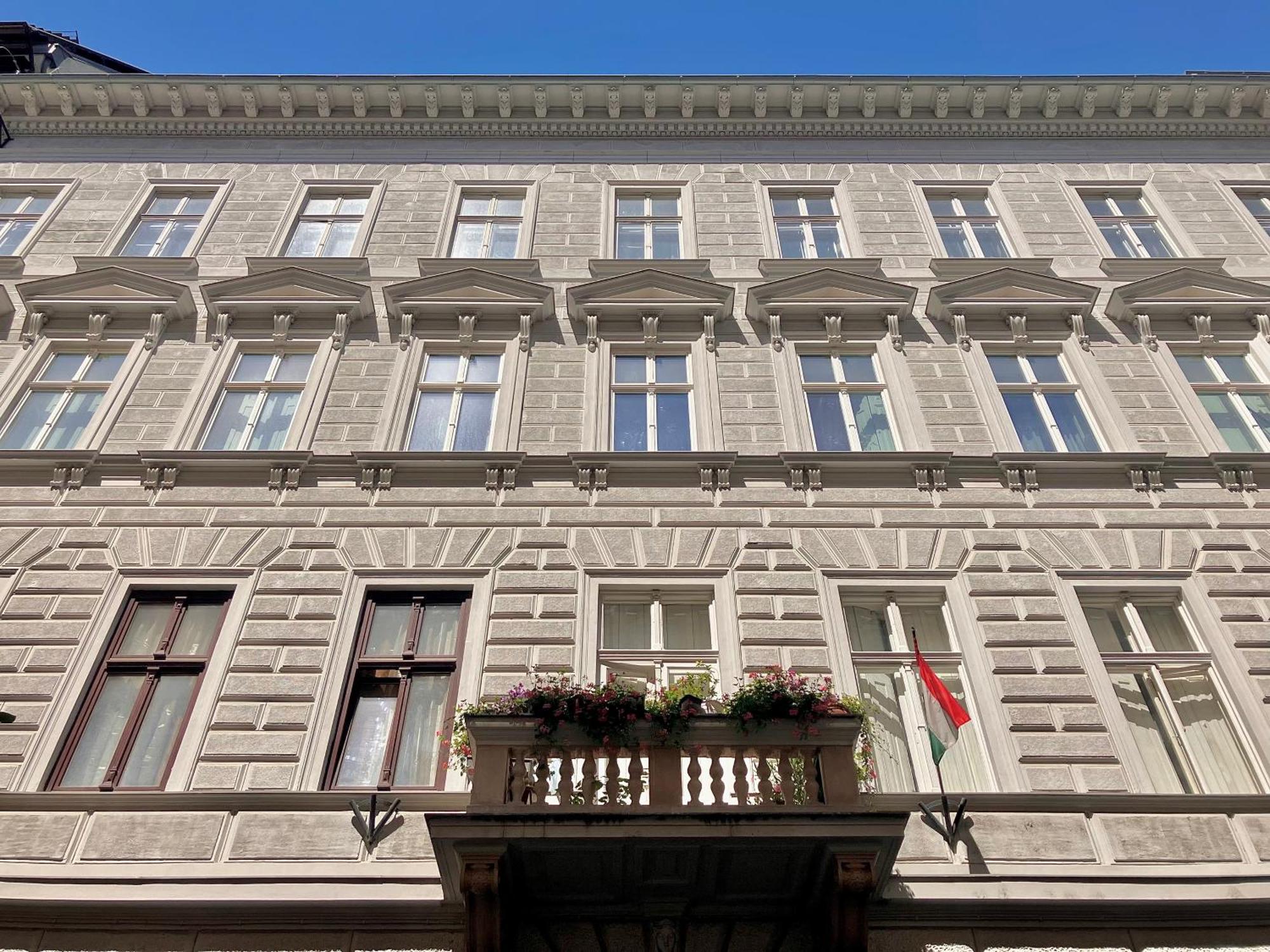 Paulay Design Apartment Будапеща Екстериор снимка